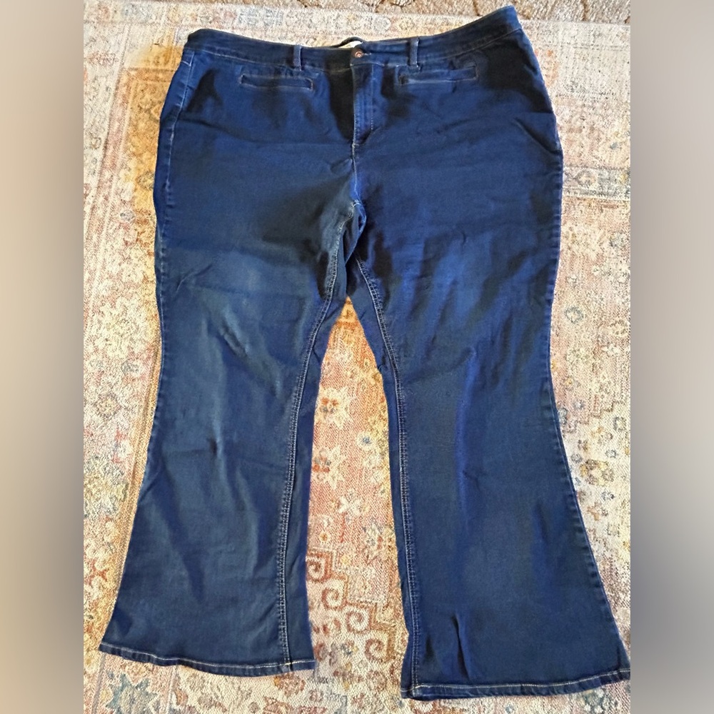 28W est 1946 Denim woman’s plus size stretch jeans